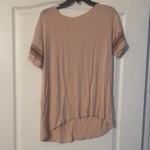 5 for $25!! American Eagle Outfitters Blush Short Sleeve Tee